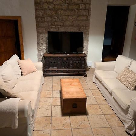 Masia Cal Millas - Turisme Rural Castellfullit de Riubregos Dış mekan fotoğraf